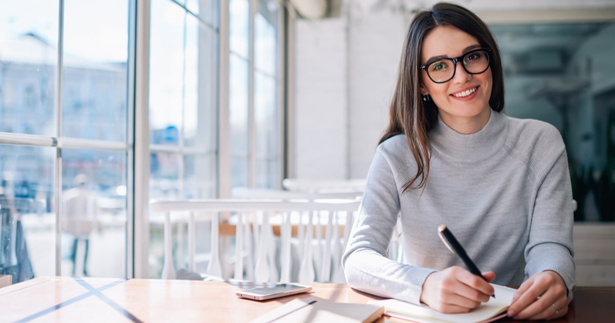 Danksagung in der Abschlussarbeit: Wie sie gelingt und wer genannt wird